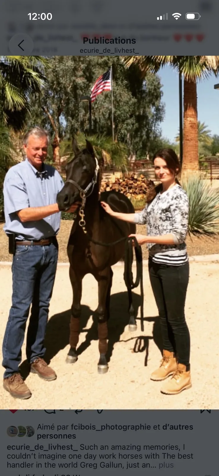 Laetitia Collet aux côtés du handler Greg Gallun à Sahara Scottsdale